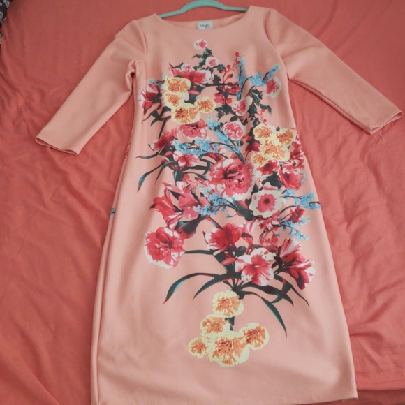 Dress - Picture 1 of 1
